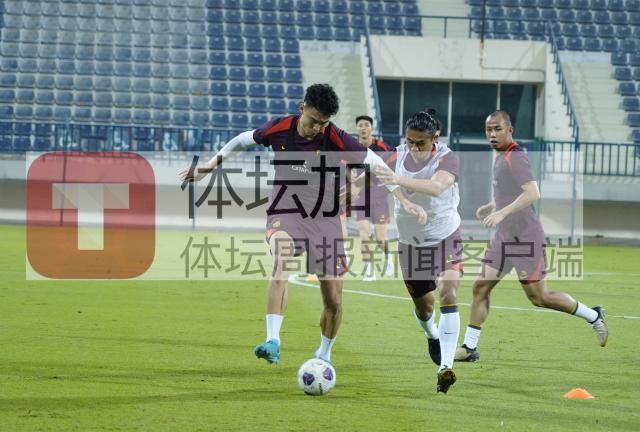 博鱼电竞平台-伤兵复出武磊蒋光太露面  ​国足全面展开战术演练