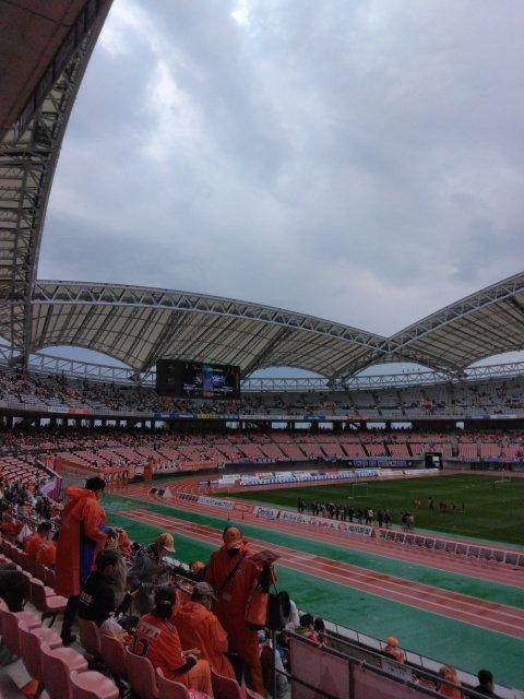 博鱼官方入口-郑大世上场了!看看日本J2冠军最后一个主场比赛