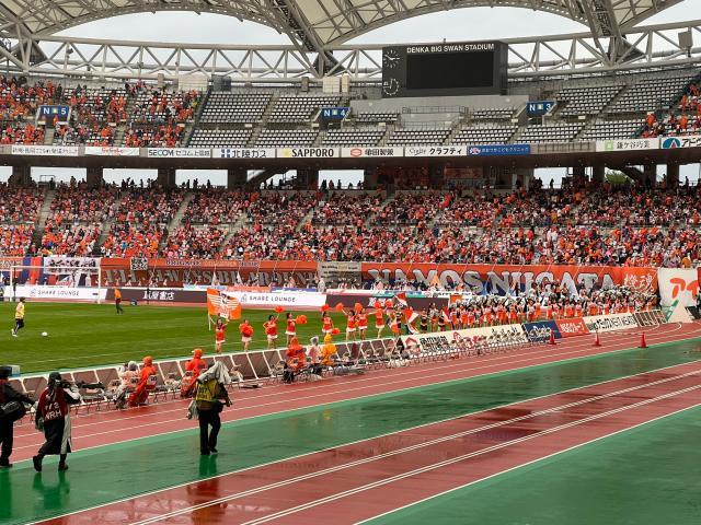 博鱼官方入口-郑大世上场了!看看日本J2冠军最后一个主场比赛